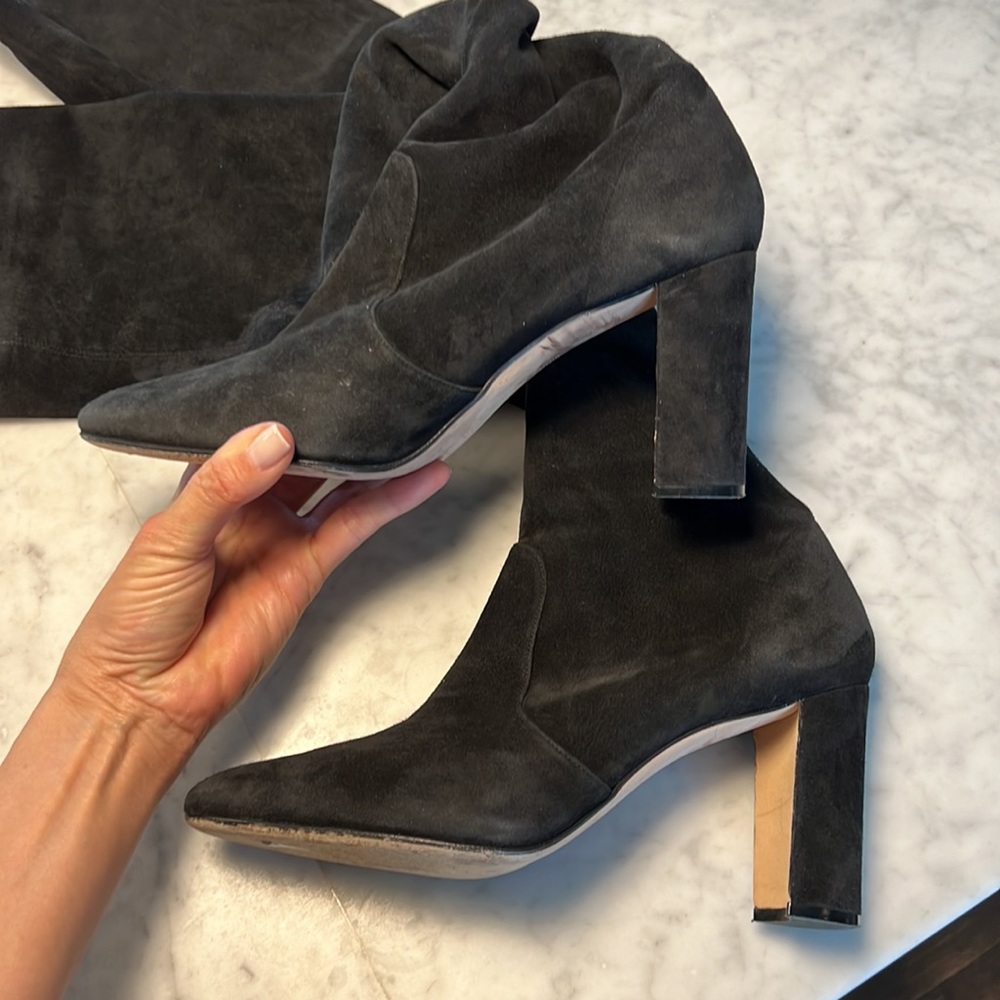 MANOLO BLAHNIK  authentic over the knee suede boots - Picture 4 of 10